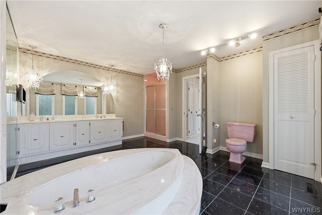 164 Crestwood Lane, Amherst, NY 14221