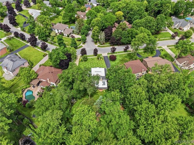 164 Crestwood Lane, Amherst, NY 14221