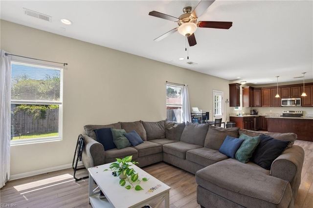 7109 University DR, Norfolk, VA 23513