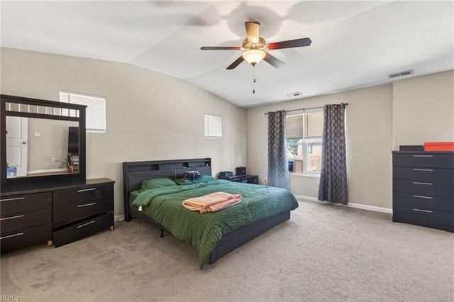 7109 University DR, Norfolk, VA 23513