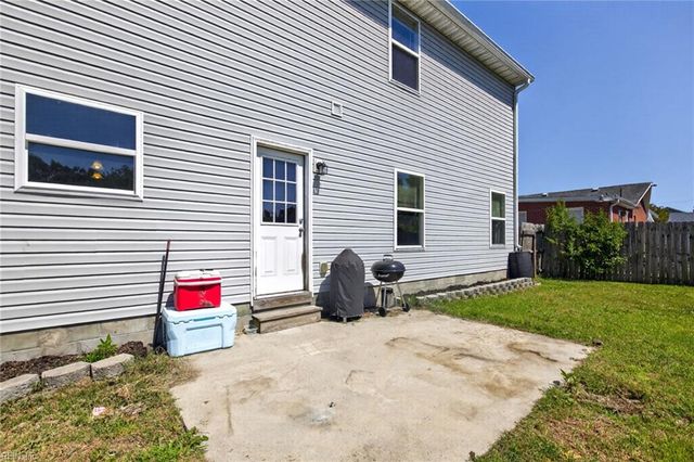 7109 University DR, Norfolk, VA 23513
