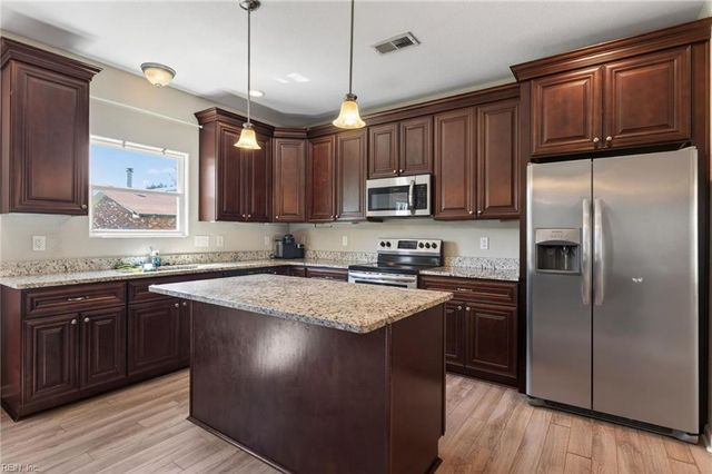 7109 University DR, Norfolk, VA 23513