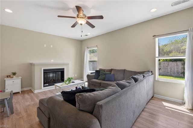 7109 University DR, Norfolk, VA 23513