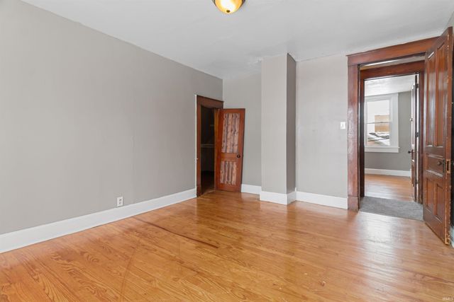 209 S Whites Avenue, Marion, IN 46952