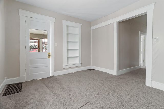 209 S Whites Avenue, Marion, IN 46952