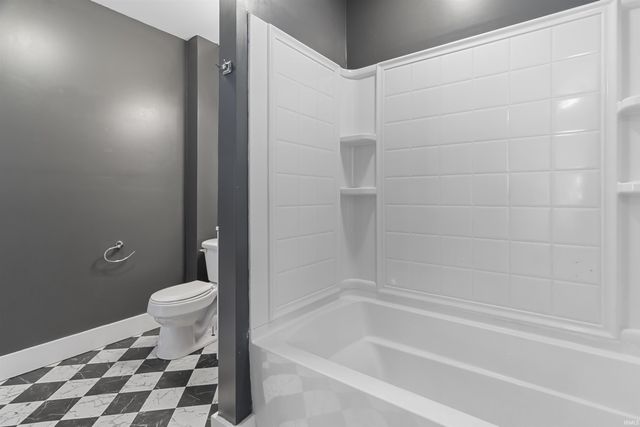 209 S Whites Avenue, Marion, IN 46952