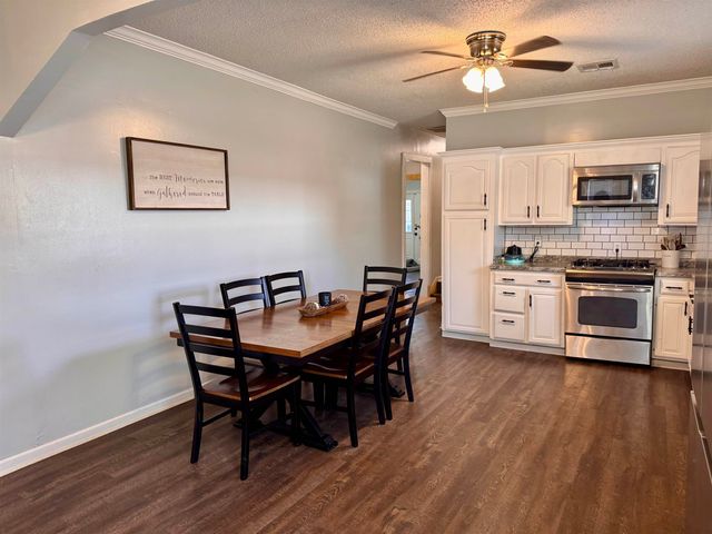 588 Pacific St, Berwick, LA 70342