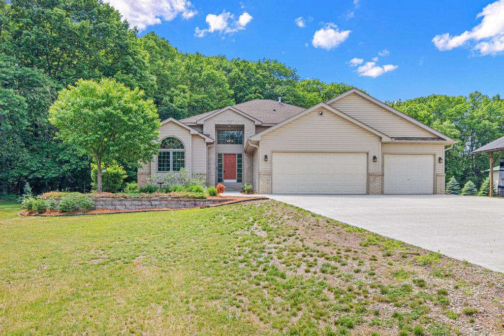 12244 239th Avenue NW, Elk River, MN 55330
