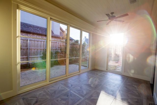 2238 Thornwood Dr., Tyler, TX 75703