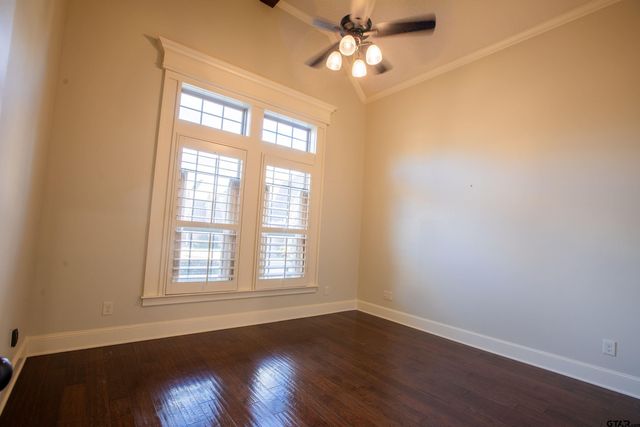 2238 Thornwood Dr., Tyler, TX 75703