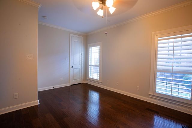 2238 Thornwood Dr., Tyler, TX 75703