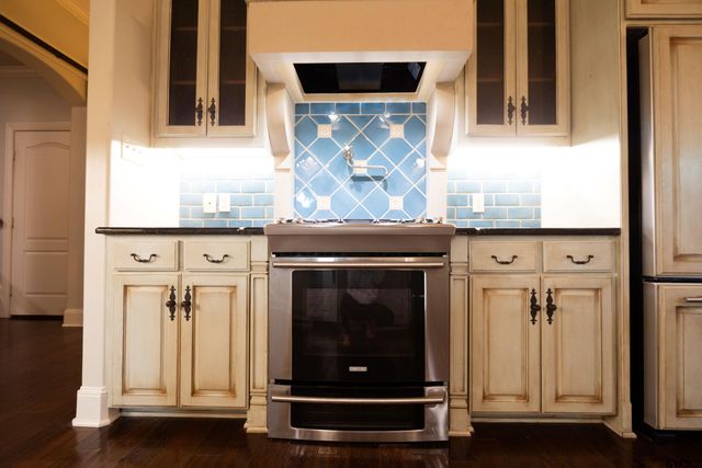 2238 Thornwood Dr., Tyler, TX 75703