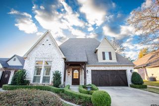 2238 Thornwood Dr., Tyler, TX 75703