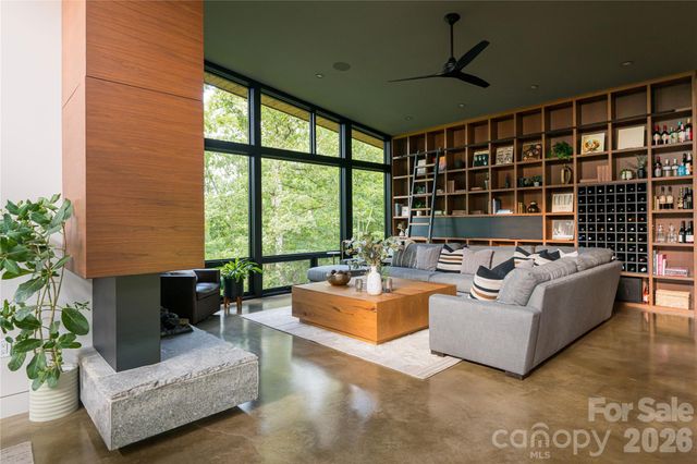 13 Tulip Poplar Trail, Asheville, NC 28804
