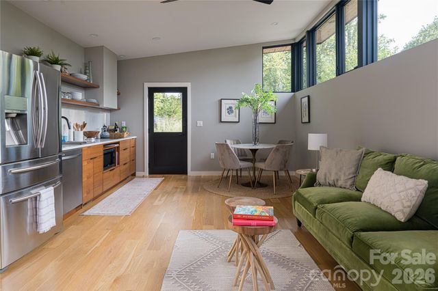 13 Tulip Poplar Trail, Asheville, NC 28804
