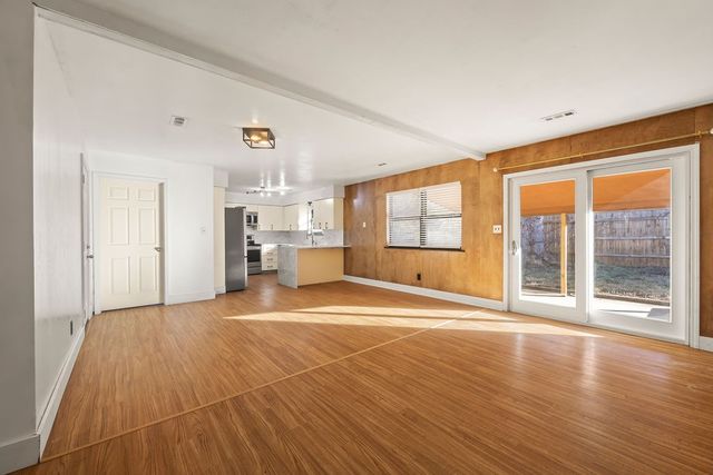 2648 N Wakefield Place, Fayetteville, AR 72703