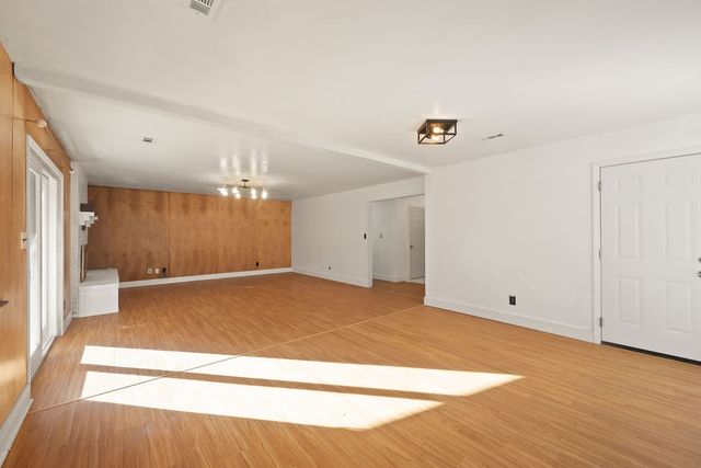 2648 N Wakefield Place, Fayetteville, AR 72703