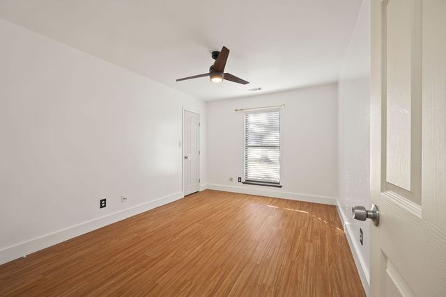 2648 N Wakefield Place, Fayetteville, AR 72703