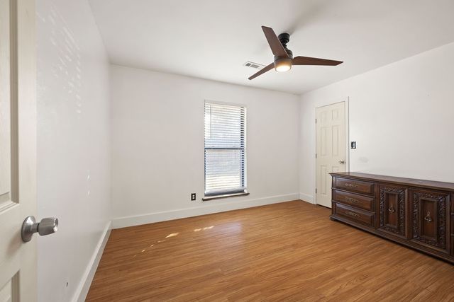 2648 N Wakefield Place, Fayetteville, AR 72703