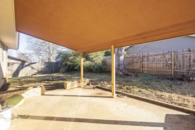 2648 N Wakefield Place, Fayetteville, AR 72703