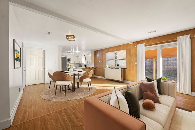 2648 N Wakefield Place, Fayetteville, AR 72703