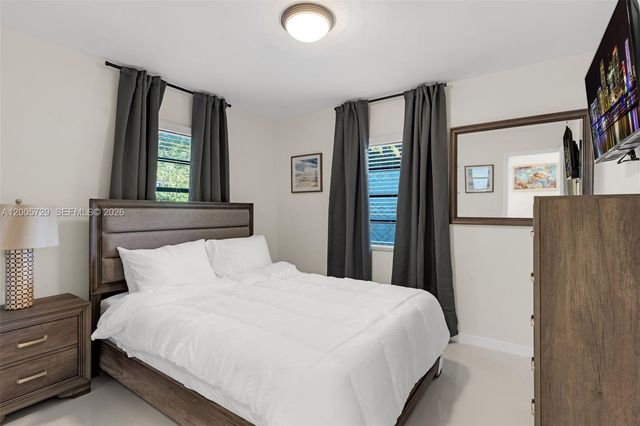 1075 NE 12 AVE 1075, Homestead, FL 33030