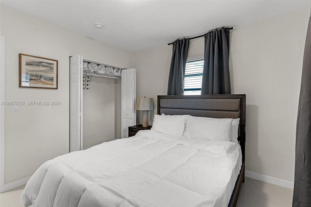 1075 NE 12 AVE 1075, Homestead, FL 33030