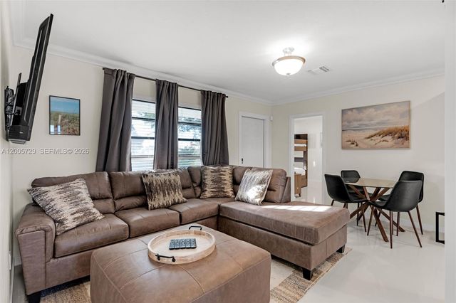 1075 NE 12 AVE 1075, Homestead, FL 33030