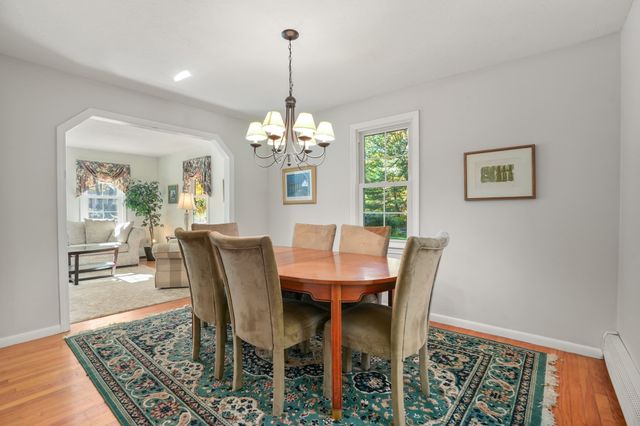 169 Pilgrim Dr, Holden, MA 01520
