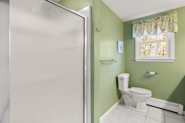 169 Pilgrim Dr, Holden, MA 01520