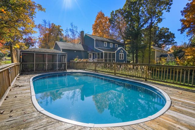169 Pilgrim Dr, Holden, MA 01520