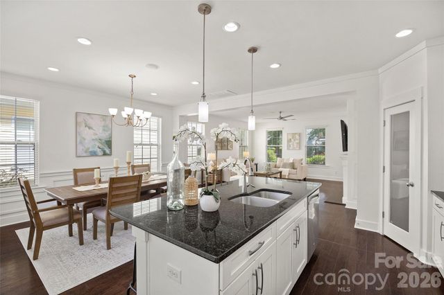2411 Double Oaks Road, Charlotte, NC 28206