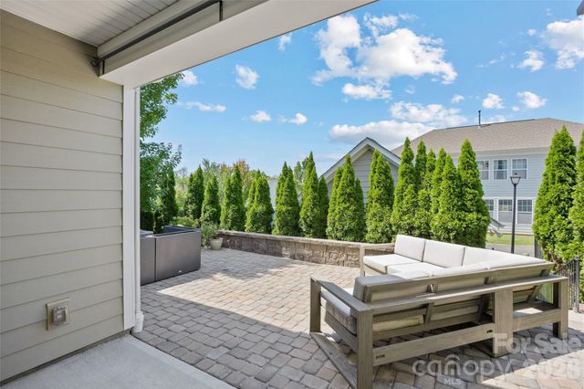 2411 Double Oaks Road, Charlotte, NC 28206