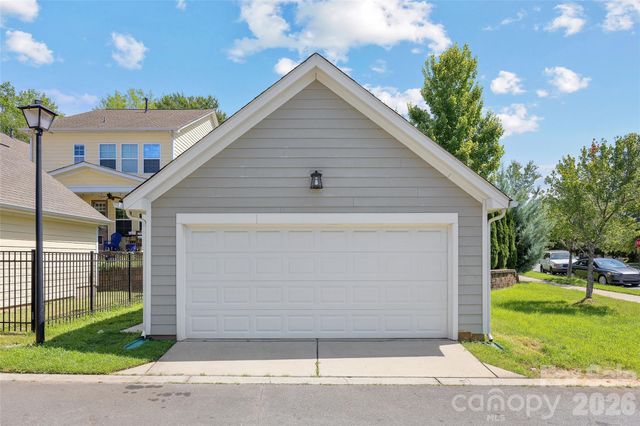 2411 Double Oaks Road, Charlotte, NC 28206