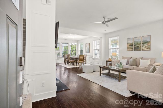 2411 Double Oaks Road, Charlotte, NC 28206