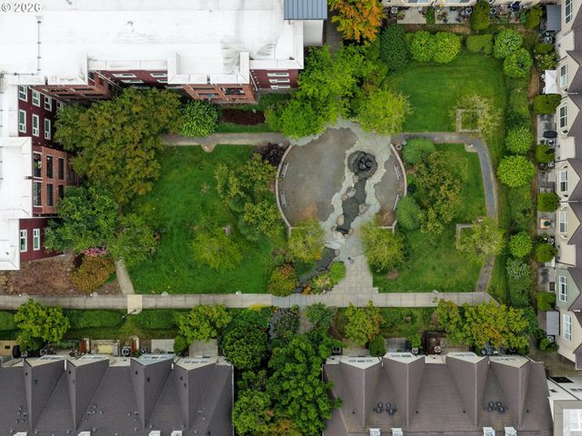 116 W 24TH St, Vancouver, WA 98660