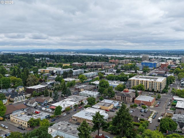 116 W 24TH St, Vancouver, WA 98660