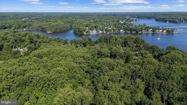 90 PARK AVE, Edgewater, MD 21037