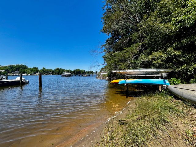 90 PARK AVE, Edgewater, MD 21037