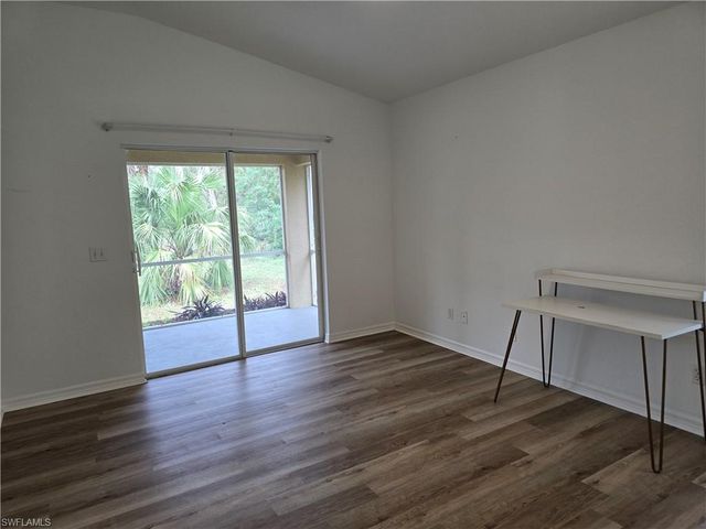 481 10th AVE NW, Naples, FL 34120