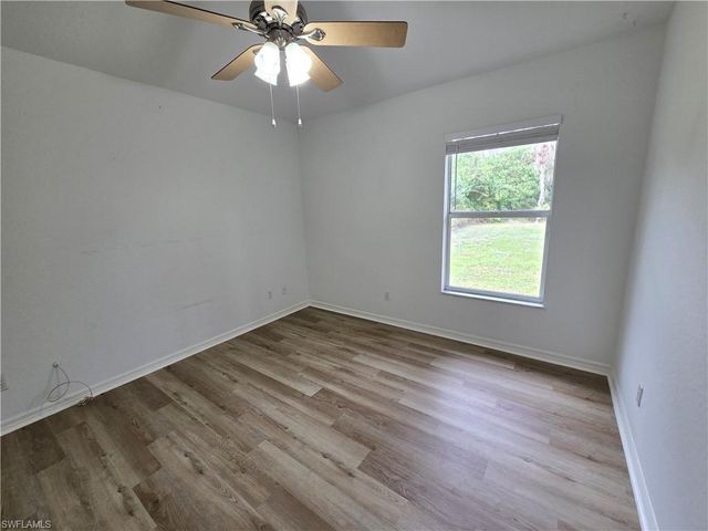 481 10th AVE NW, Naples, FL 34120