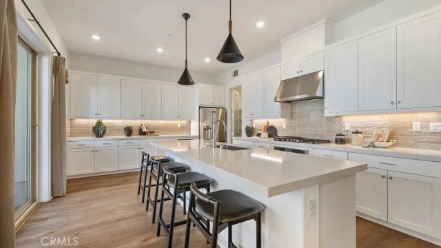 915 Walnut Terrace, Montebello, CA 90640