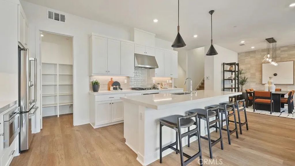 915 Walnut Terrace, Montebello, CA 90640