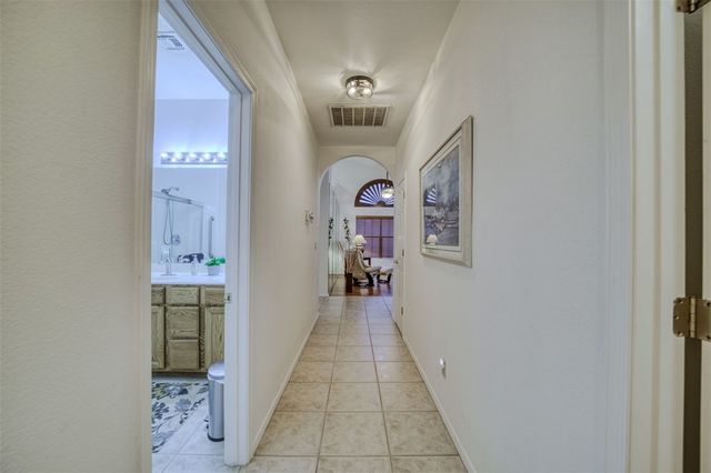 1947 E Crater Lake Drive, Fort Mohave, AZ 86426