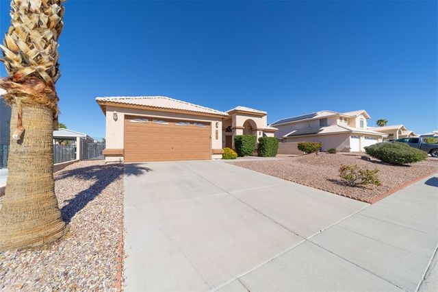 1947 E Crater Lake Drive, Fort Mohave, AZ 86426