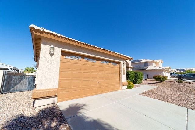 1947 E Crater Lake Drive, Fort Mohave, AZ 86426
