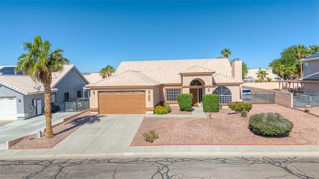 1947 E Crater Lake Drive, Fort Mohave, AZ 86426