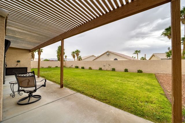 1947 E Crater Lake Drive, Fort Mohave, AZ 86426