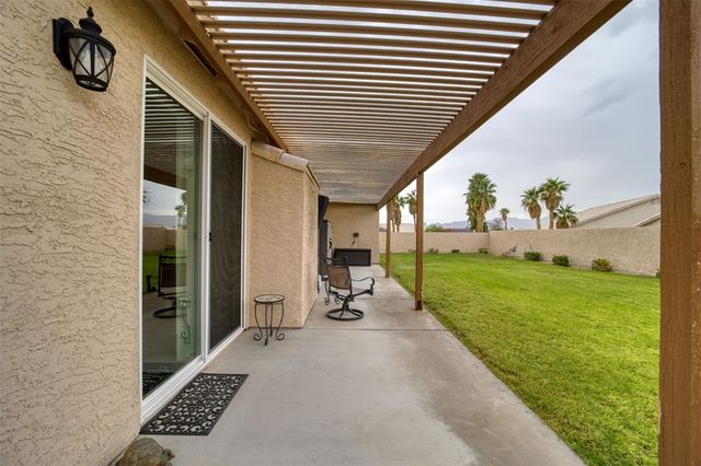 1947 E Crater Lake Drive, Fort Mohave, AZ 86426