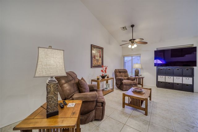 1947 E Crater Lake Drive, Fort Mohave, AZ 86426